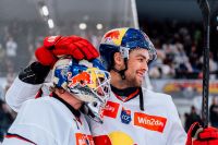 David Kickert und Brandon Coe (c) Mackinger - EC Red Bull Salzburg.jpg